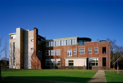 Kantoorgebouw Gymnasium Zenderen